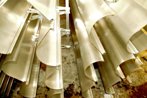 Aluminium aufgespannt 0